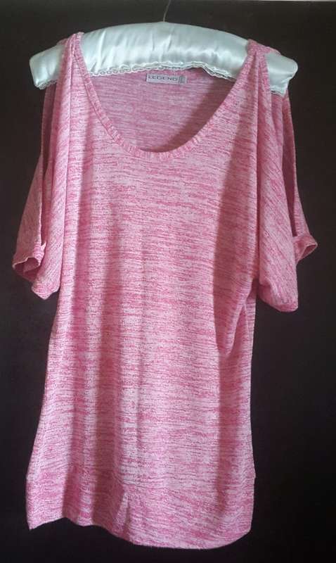 Pink Legend top with open shoulders * brand new never worn