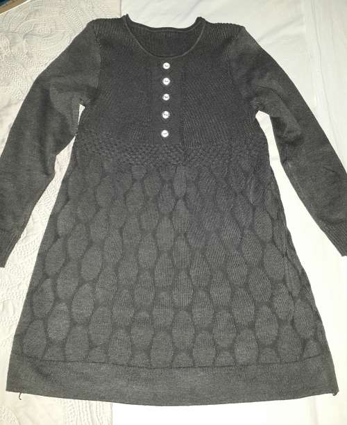 Beautiful ladies grey jersey with buttons * Perfect condition!! Size S