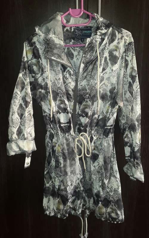 Brand new Urban Essentials Ladies Parka / Raincoat with Snakeskin motive