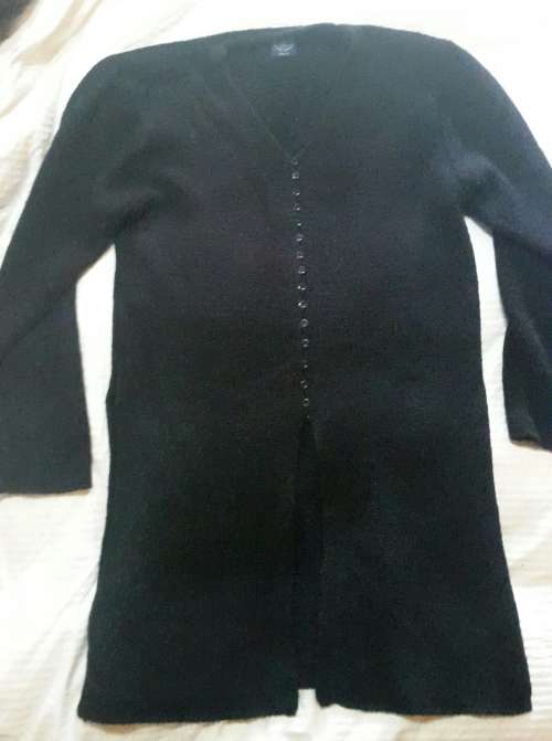 Ladies acrylic Knitted top/jersey * Has large slit in front and on sides * Very unique!!