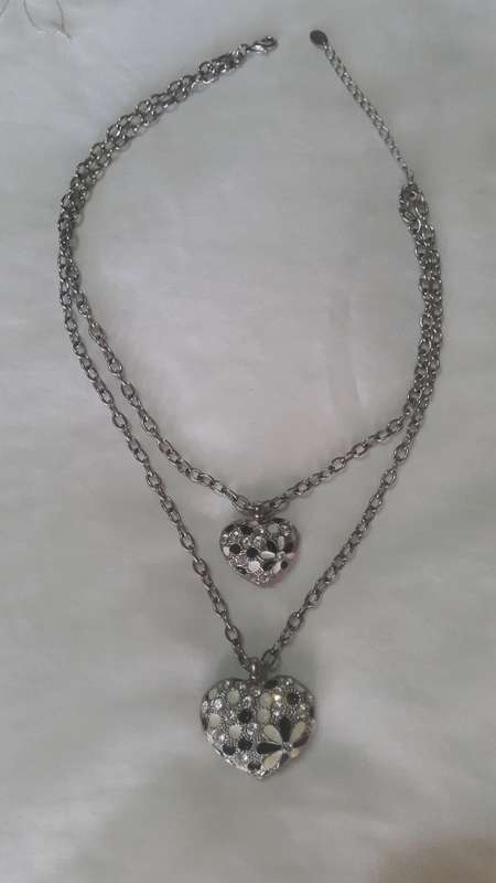 Gorgeous! Double strand necklace with black and white diamante hearts