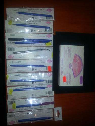 Pergamano Embossing set (10 tools plus 2 pads)
