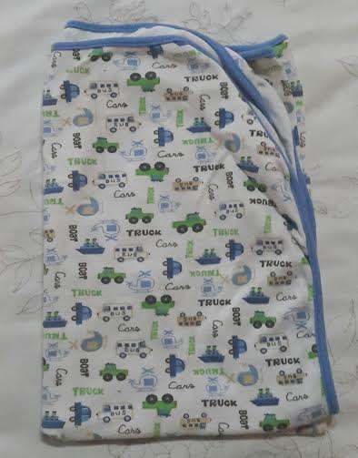 100% Cotton Baby boy Swaddling / Receiver blanket * Stretch* AS NEW