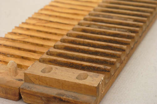 AMAZING 100 YEAR OLD CIGAR MOULD/PRESS