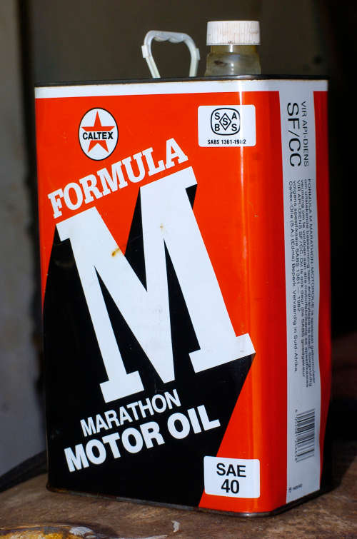 VINTAGE CALTEX 5L OIL CAN - FORMULA M - VERY GOOD CONDITION