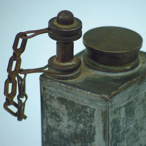 VERY RARE VICKERS MACHINE GUN OIL CAN  - WORLD WAR II - BRASS CAPS AND CHAIN