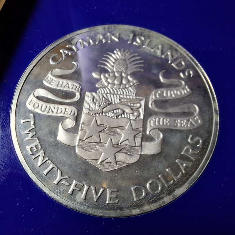 1974 sir Winston Churchill Cayman Islands $25 Proof coin set