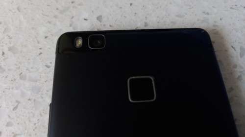 Huawei P9 Lite VNS-L31 - 16GB - BLACK (comes with free black cover with it)