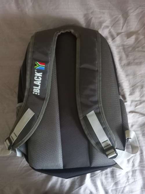 LENOVO IDEAPAD 520-15IKB, i7 8th Gen, NVIDIA GeFORCE MX150, LAPTOP WITH FREE LAPTOP BACKPACK