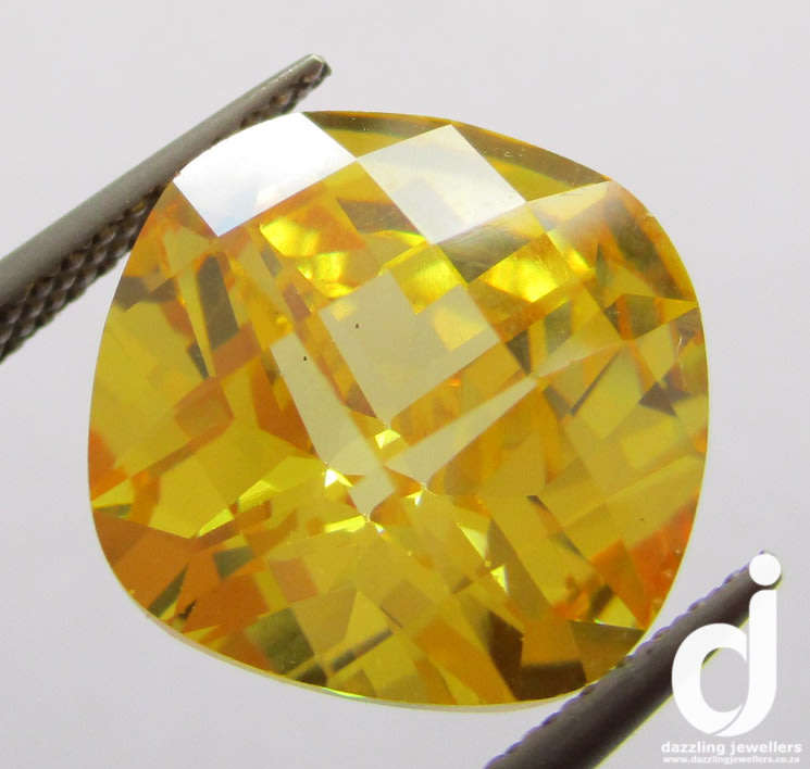 Yellow Cubic Zirconia. Cushion. 12.25ct | 12x12mm