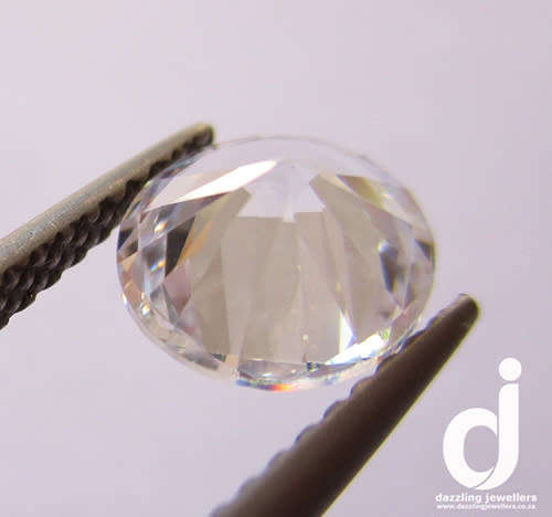 Cubic Zirconia Diamond Simulant.Round. 7mm | 2.05ct |