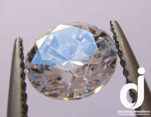 Cubic Zirconia Diamond Simulant.Round. 7mm | 2.05ct |