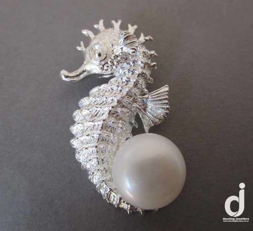 Seahorse Pendant | Sterling Silver | 14mm Pearl