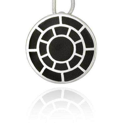 ***was R580.00***ONYX AND STERLING SILVER PENDANT