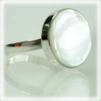 ****discounted 50%****MOTHER OF PEARL STERLING SILVER RING****
