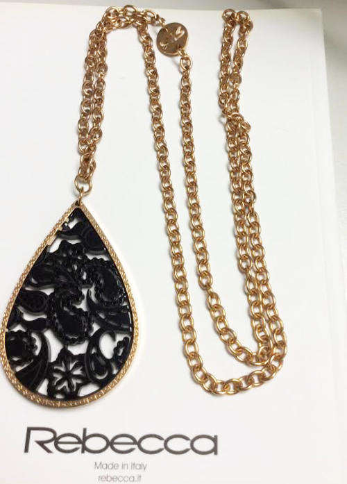 Beautiful Imported  High End Fashion Necklace and Penda