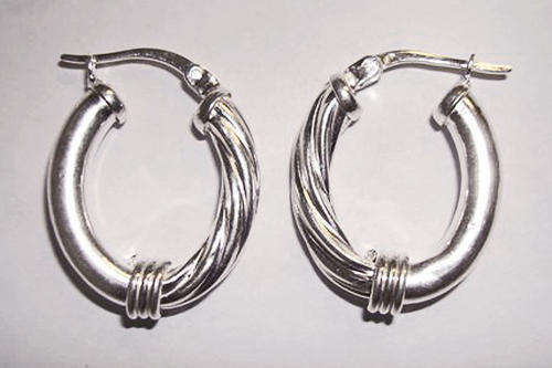 SOLID STERLING SILVER HALF TWIST/HALF PLAIN OVAL CREOLE