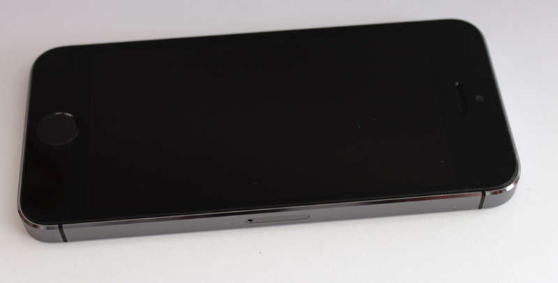 iPhone 5s 16Gb **BARGAIN**