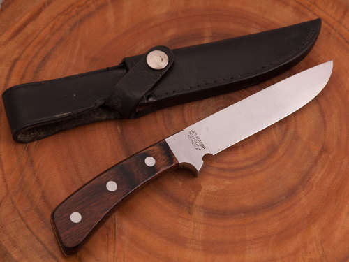 HUNTING KNIFE - Collectors Item