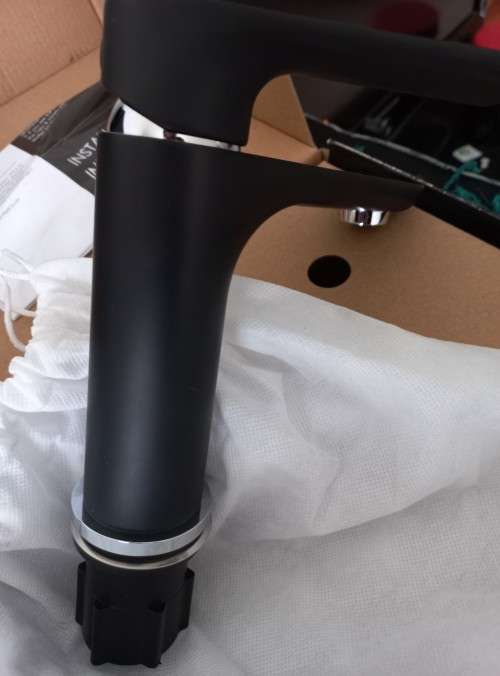 Bijiou Geneva Basin Mixer short body black - Sergie only