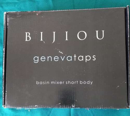 Bijiou Geneva Basin Mixer short body black - Sergie only