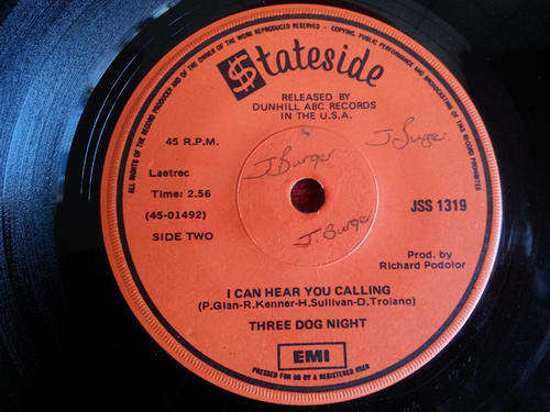 Three Dog Night - Joy To The World / I Can Hear You Calling 1973 Vinyl 7" Single SA