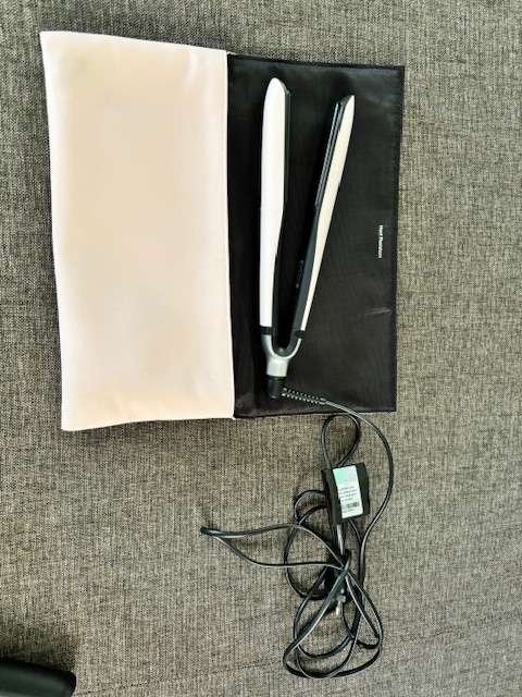 GHD Platinum + Limited Edition Pink Hair Straightener