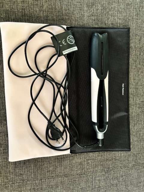GHD Platinum + Limited Edition Pink Hair Straightener