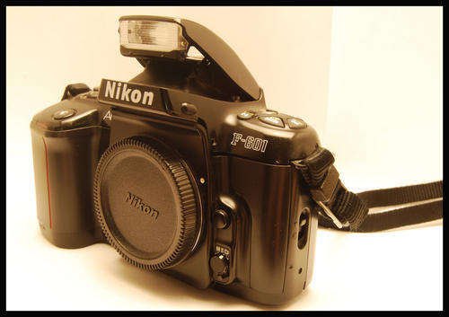 Nikon F-601 Body - Faulty !!! For spares or repair !!!