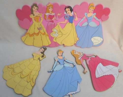 FOR A CRECHE OR THE LITTLE GIRL WHO LOVES THE DISNEY PRINCESSES!!