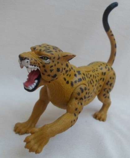 AWESOME, VICIOUS CHAP MEI LEOPARD!!