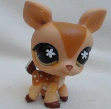 CUTE BUT INJURED HASBRO LITTLEST PET SHOP BAMBI!!