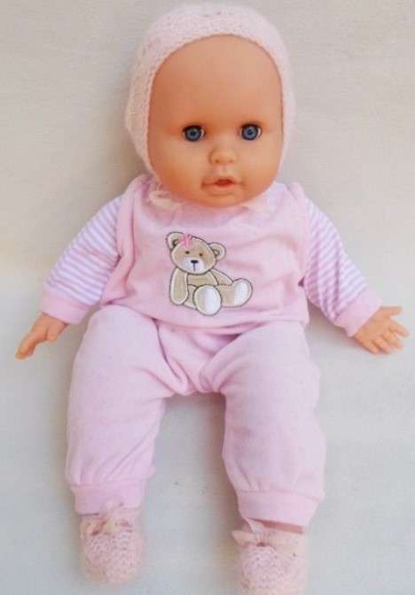 A SPECIAL 46CM BABY DOLL THAT CRIES !!