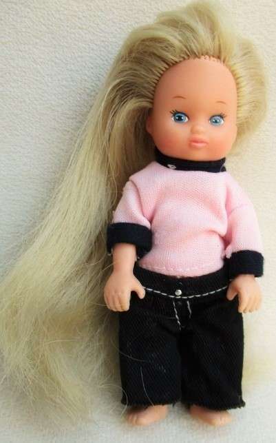 CUTE TINY DOLL WITH EXTRA LONG HAIR - EVI LOVE?