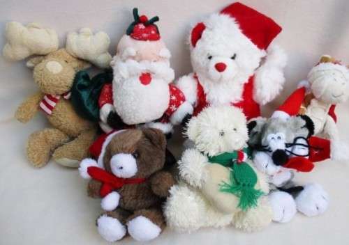 SEVEN NICE-SIZED CHRISTMAS TOYS TO BRING YOU CHRISTMAS CHEER !!