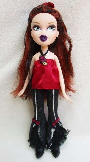 THIS IS MEYGAN (NICKNAMED FUNKY FASHION MONKEY) THE STUNNING MGA 2001 BRATZ DOLL!!