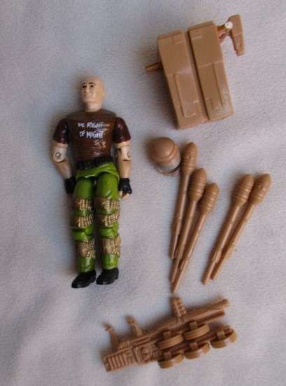 VINTAGE 1990 G I JOE FIGURE - SALVO!!