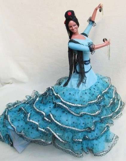 FOR ADELLE ONLY -  VINTAGE LARGE 45CM TALL SPANISH FLAMENCO DANCER DOLL !!