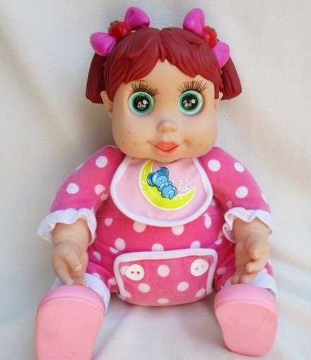 THIS IS CUPCAKE THE STRAWBERRY SCENTED TALKING, SINGING 'HASCHEL MY RASCALS' DOLL!!