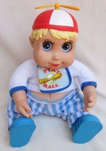 THIS IS COOKIE THE VANILLA SCENTED TALKING, SINGING 'HASCHEL MY RASCALS' DOLL!!