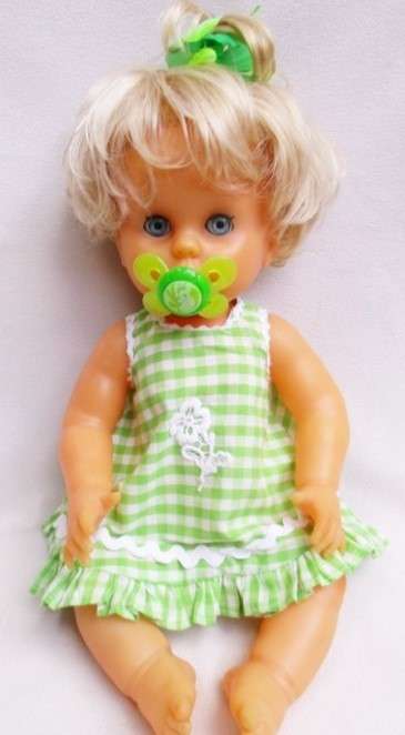 FOR ELWINA ONLY - A LOVELY 44CM TALL DRINK AND WET FIRST LOVE DOLL!!