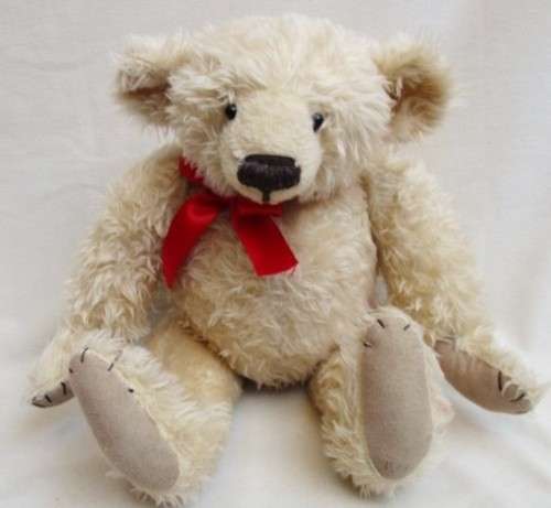 A STUNNING LARGE 1995 FULLY JOINTED 'BONNY' BEAR WITH 'ANTIQUE BEAR' LOOK!!