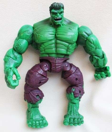 LARGE 18CM (7") TALL 2003 TOY BIZ FULLY ARTICULATED ACTION FIGURE - THE HULK!!