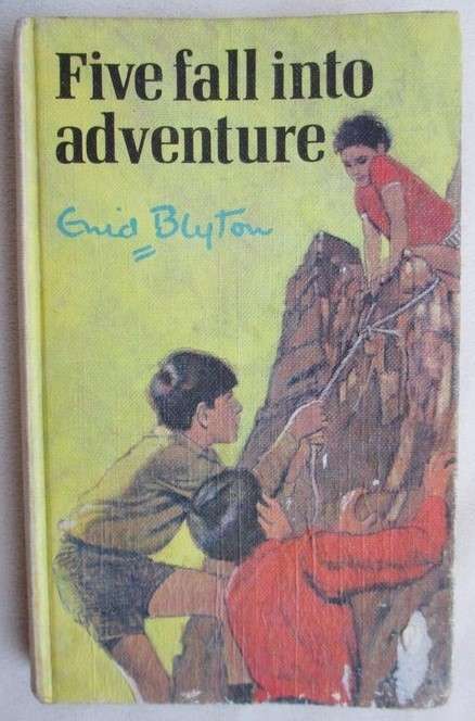 COLLECTABLE ENID BLYTON BOOK - FIVE FALL INTO ADVENTURE!!
