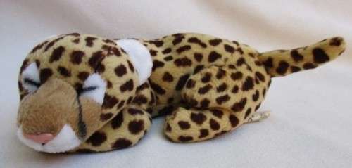 SMALL COLLECTABLE AND VERY WELL MADE  ANNA CLUB PLUSH WWF CHEETAH!!