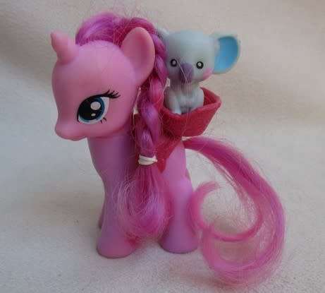 HASBRO G4 MY LITTLE PONY  - TWINKLESHINE WITH PET ON BACK!!