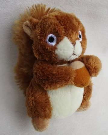 A CUTE TINY 'BOB DER BAR' SQUIRREL!!