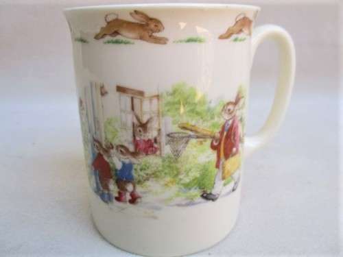 CUTE ROYAL DOULTON BUNNYKINS MUG WITH FISHING SCENE !!