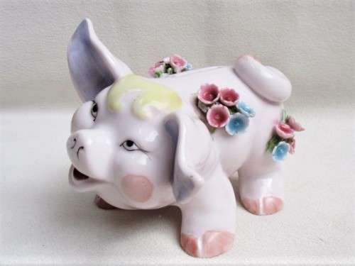 THE PRETTIEST PORCELAIN/CERAMIC PIGGY BANK!!