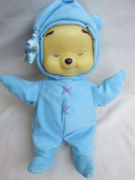 JUST THE SWEETEST MUSICAL CUM NIGHT LIGHT BABY POOH BEAR!!